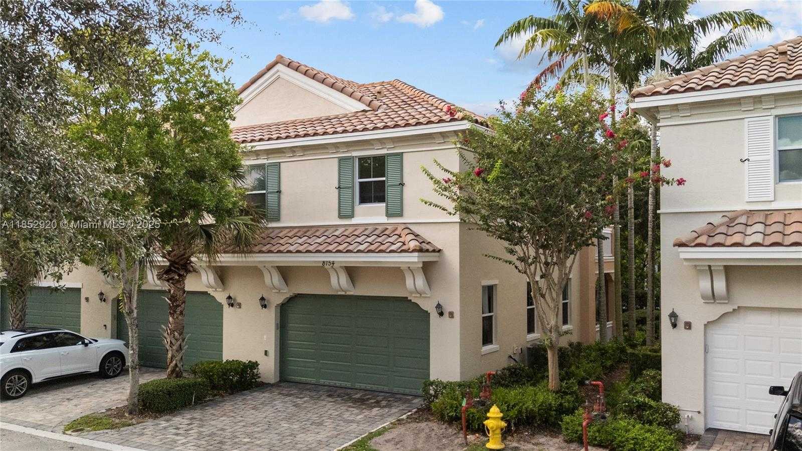 Small Image of 8154 CASCADA ISLES DR, Cooper City Number 32
