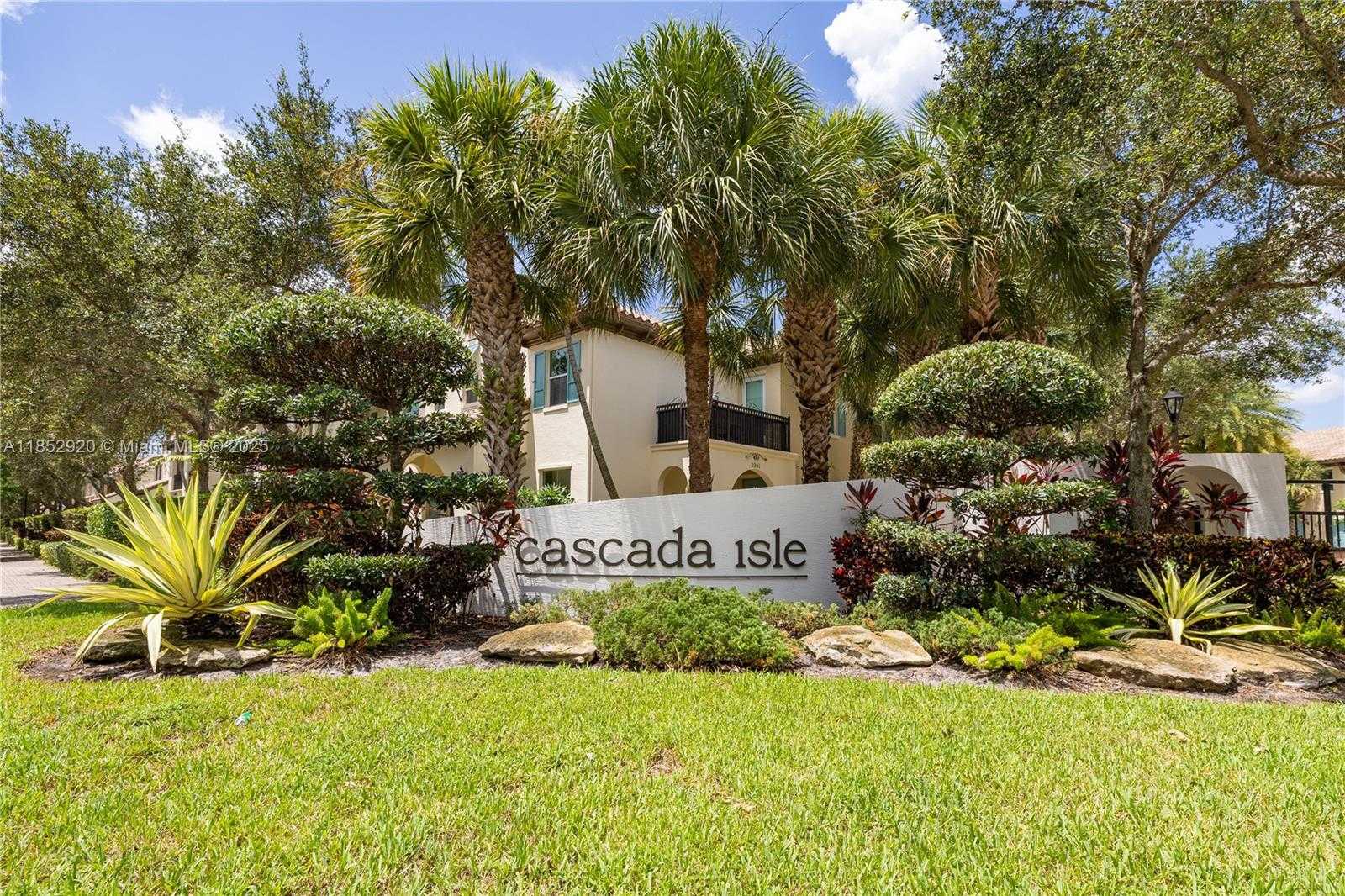 Small Image of 8154 CASCADA ISLES DR, Cooper City Number 41