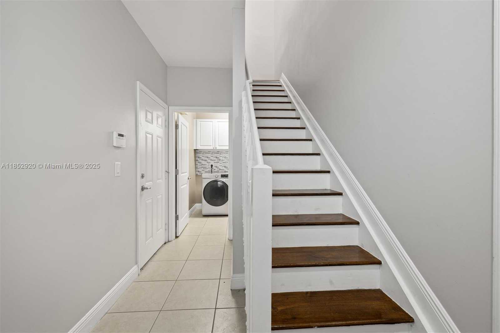 Small Image of 8154 CASCADA ISLES DR, Cooper City Number 9