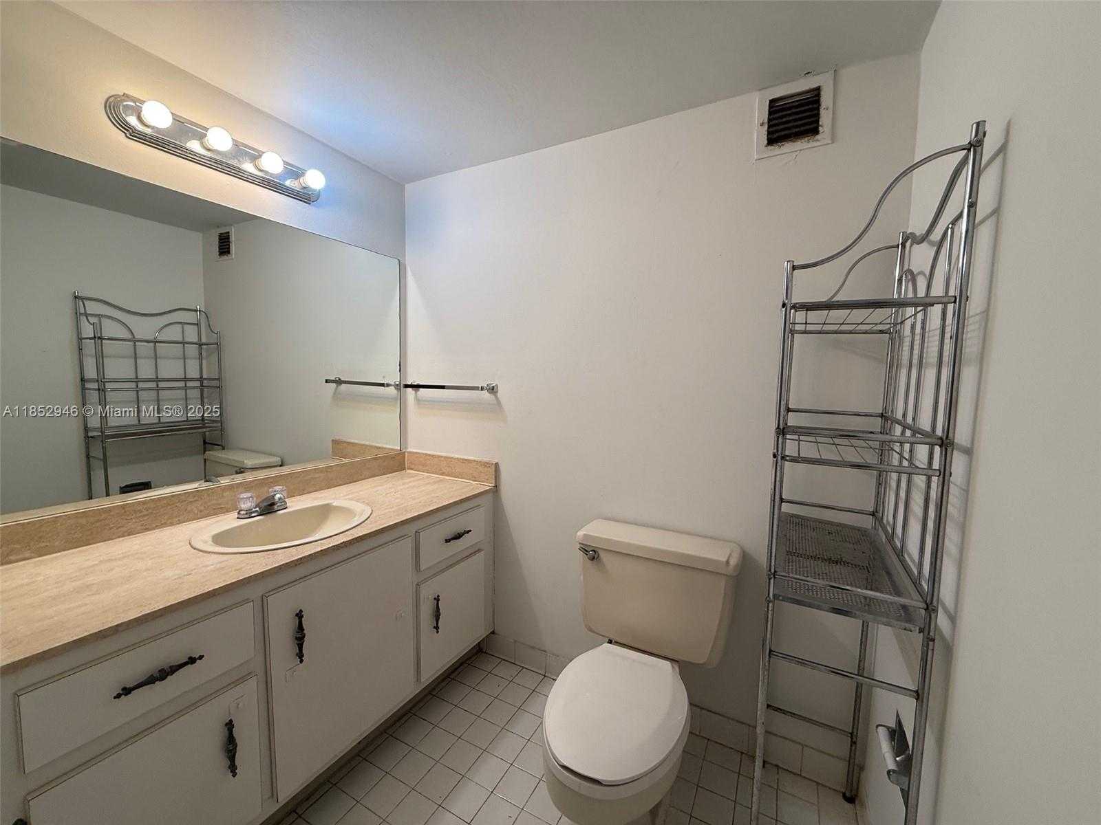 Small Image of 500 THREE ISLANDS BLVD #715, Hallandale Beach Number 13