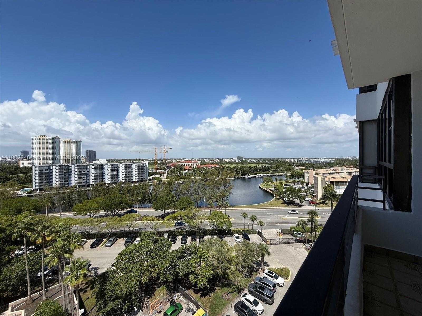 Small Image of 500 THREE ISLANDS BLVD #715, Hallandale Beach Number 4