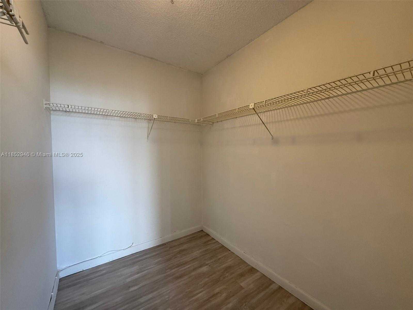 Small Image of 500 THREE ISLANDS BLVD #715, Hallandale Beach Number 8
