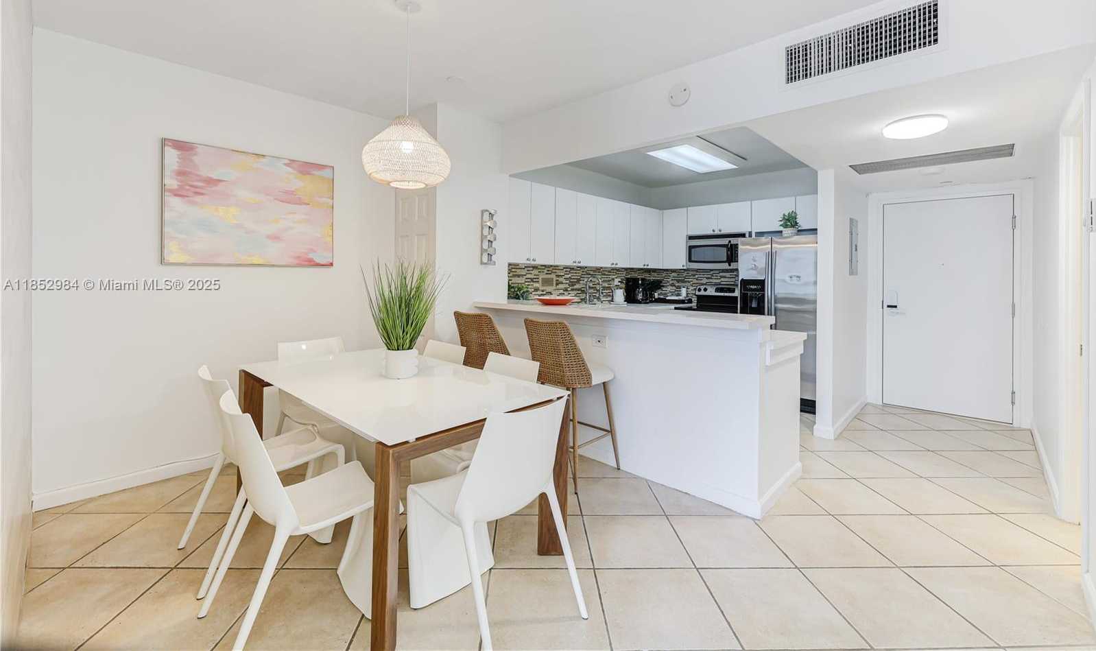 Small Image of 2301 COLLINS AVE #523, Miami Beach Number 12