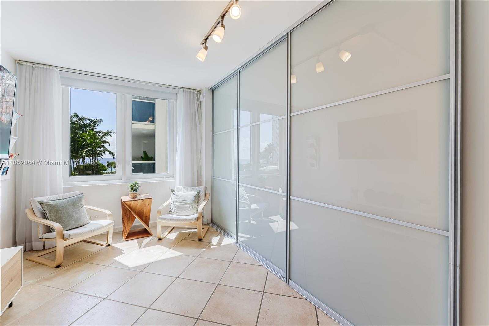 Small Image of 2301 COLLINS AVE #523, Miami Beach Number 22