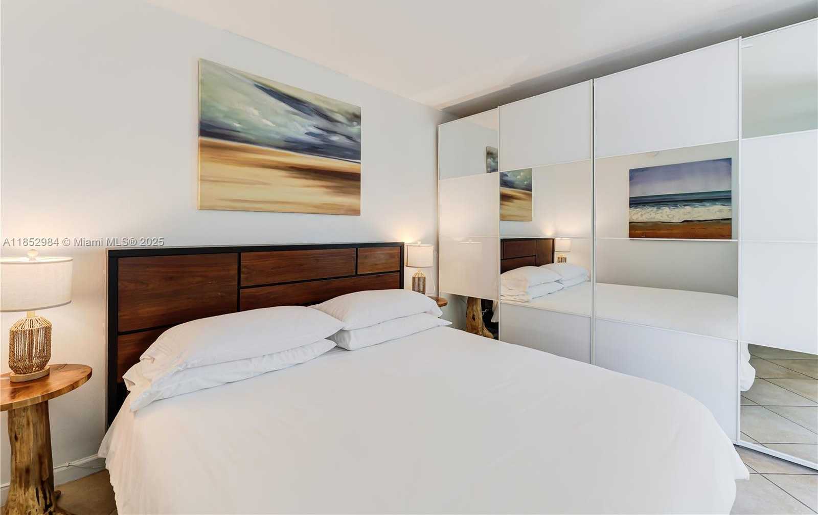 Small Image of 2301 COLLINS AVE #523, Miami Beach Number 25