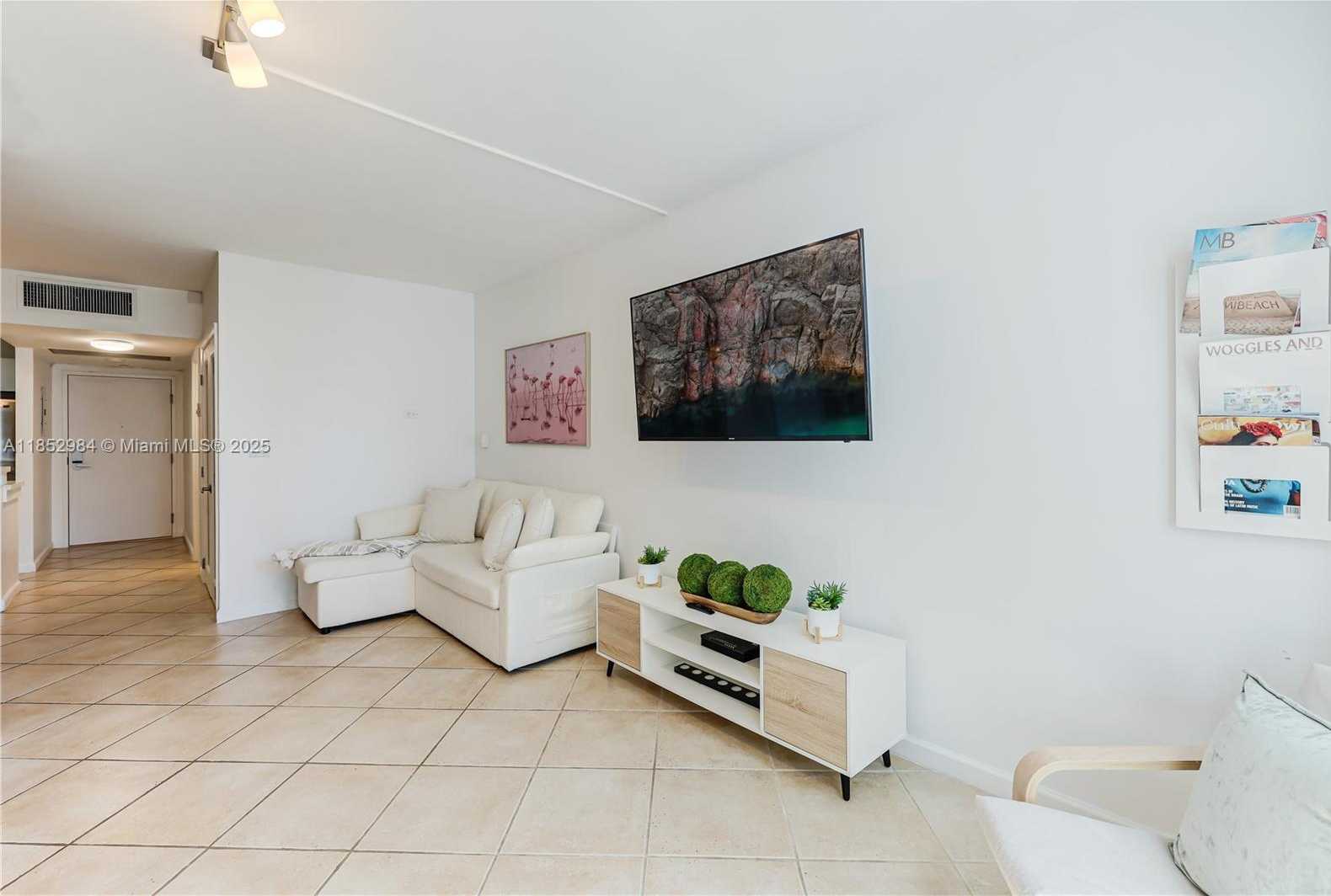 Small Image of 2301 COLLINS AVE #523, Miami Beach Number 29