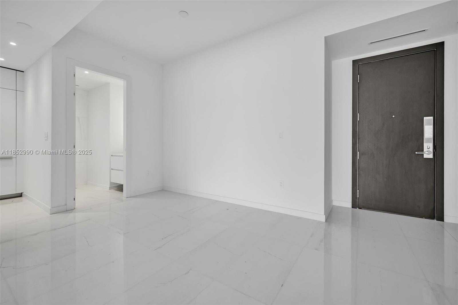 Small Image of 300 BISCAYNE BOULEVARD WAY #3809W, Miami Number 13