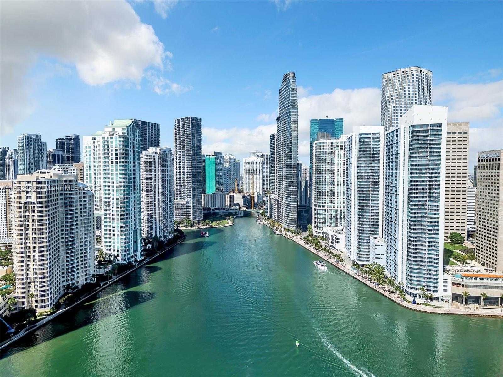 Small Image of 300 BISCAYNE BOULEVARD WAY #3809W, Miami Number 24