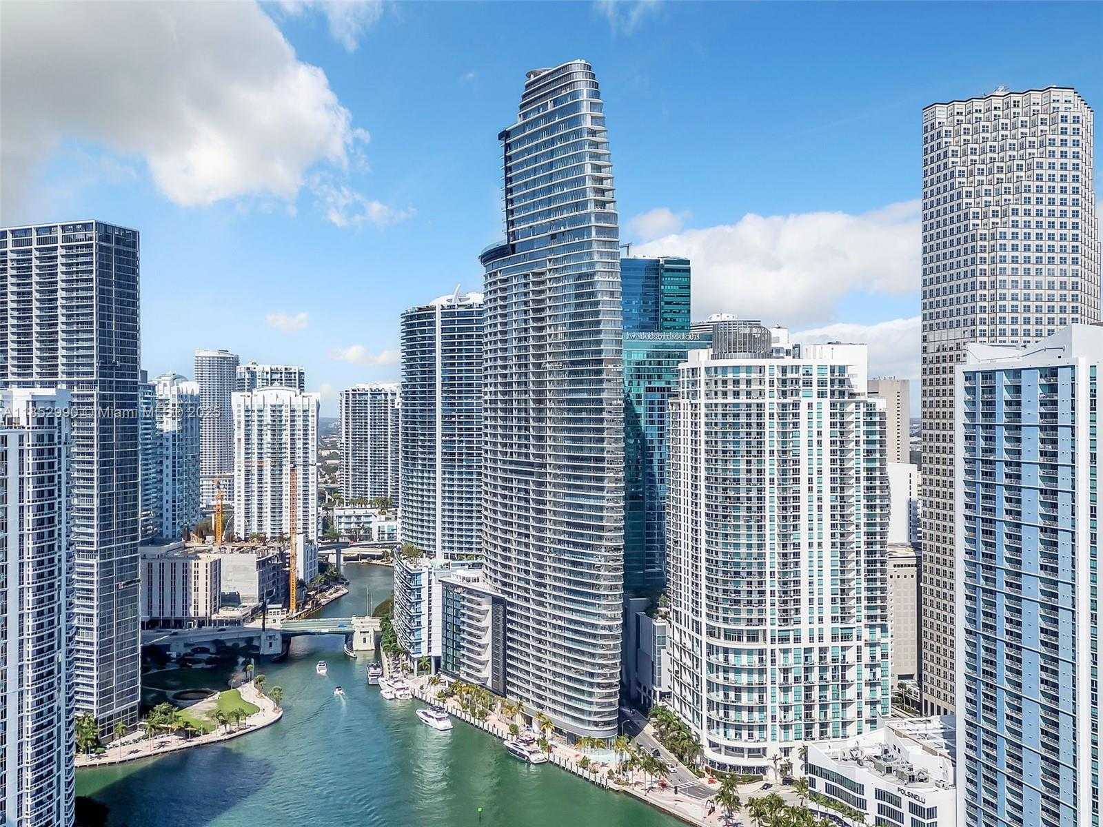 Small Image of 300 BISCAYNE BOULEVARD WAY #3809W, Miami Number 25