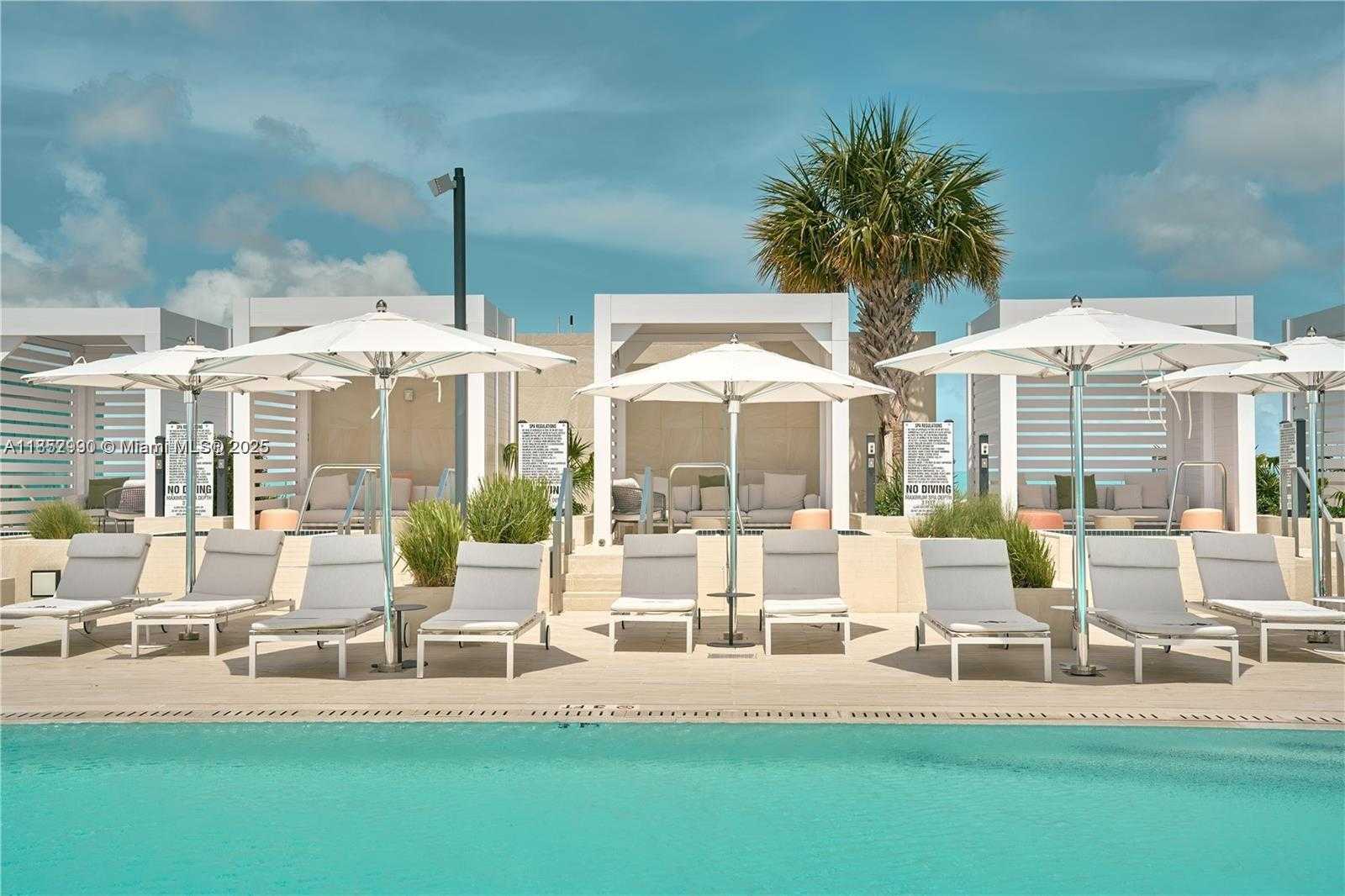 Small Image of 300 BISCAYNE BOULEVARD WAY #3809W, Miami Number 31