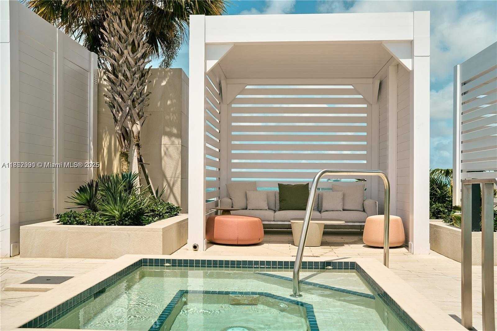 Small Image of 300 BISCAYNE BOULEVARD WAY #3809W, Miami Number 33