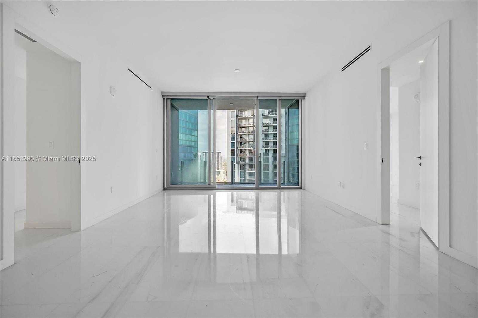 Small Image of 300 BISCAYNE BOULEVARD WAY #3809W, Miami Number 8