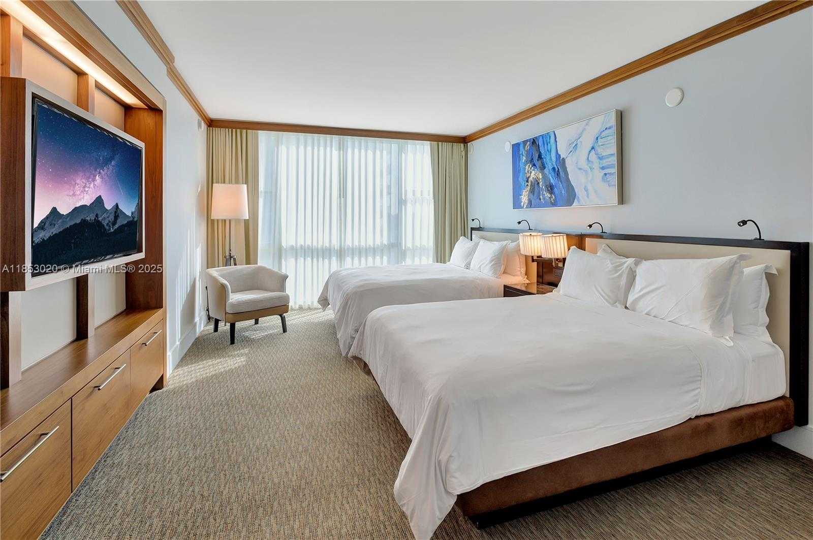 Small Image of 6801 COLLINS AVE #806, Miami Beach Number 15