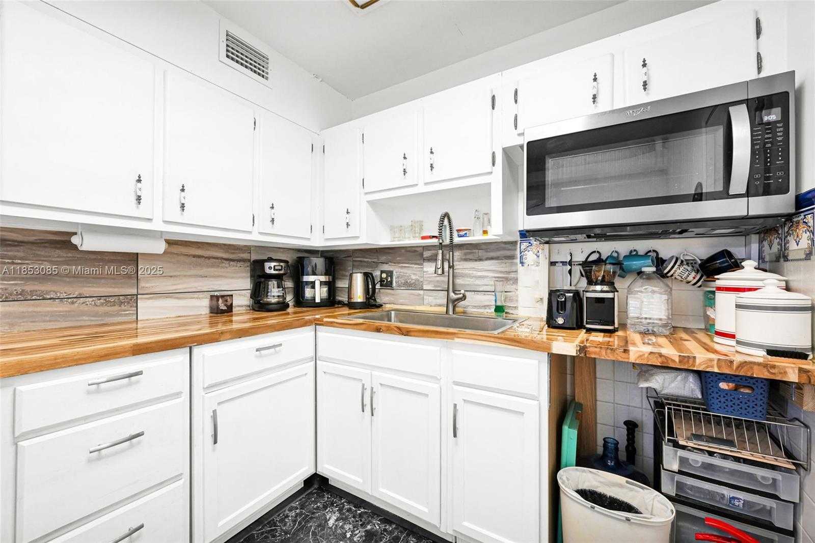 Small Image of 2841 NORTH EAST 163RD ST #710, North Miami Beach Number 4