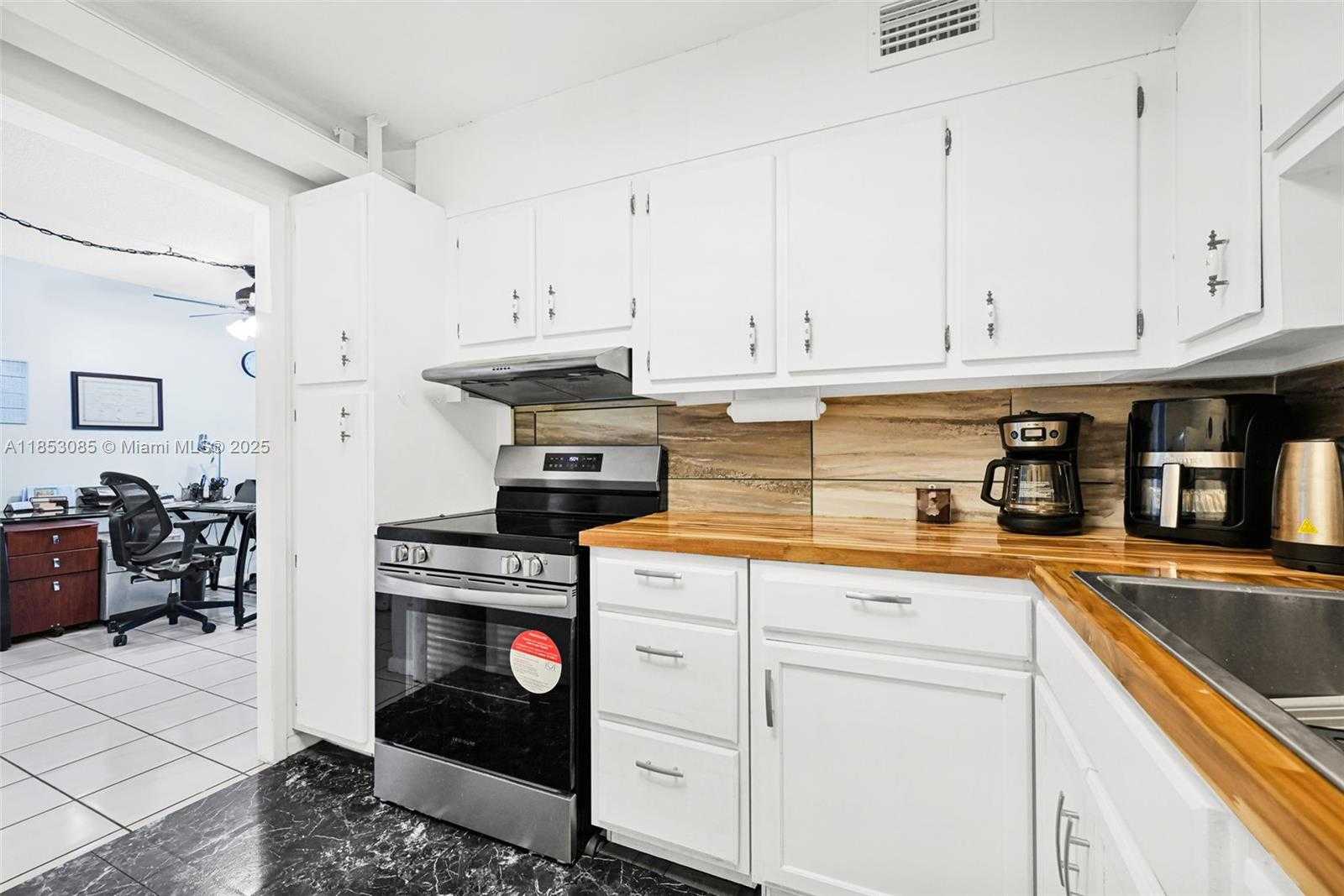 Small Image of 2841 NORTH EAST 163RD ST #710, North Miami Beach Number 6