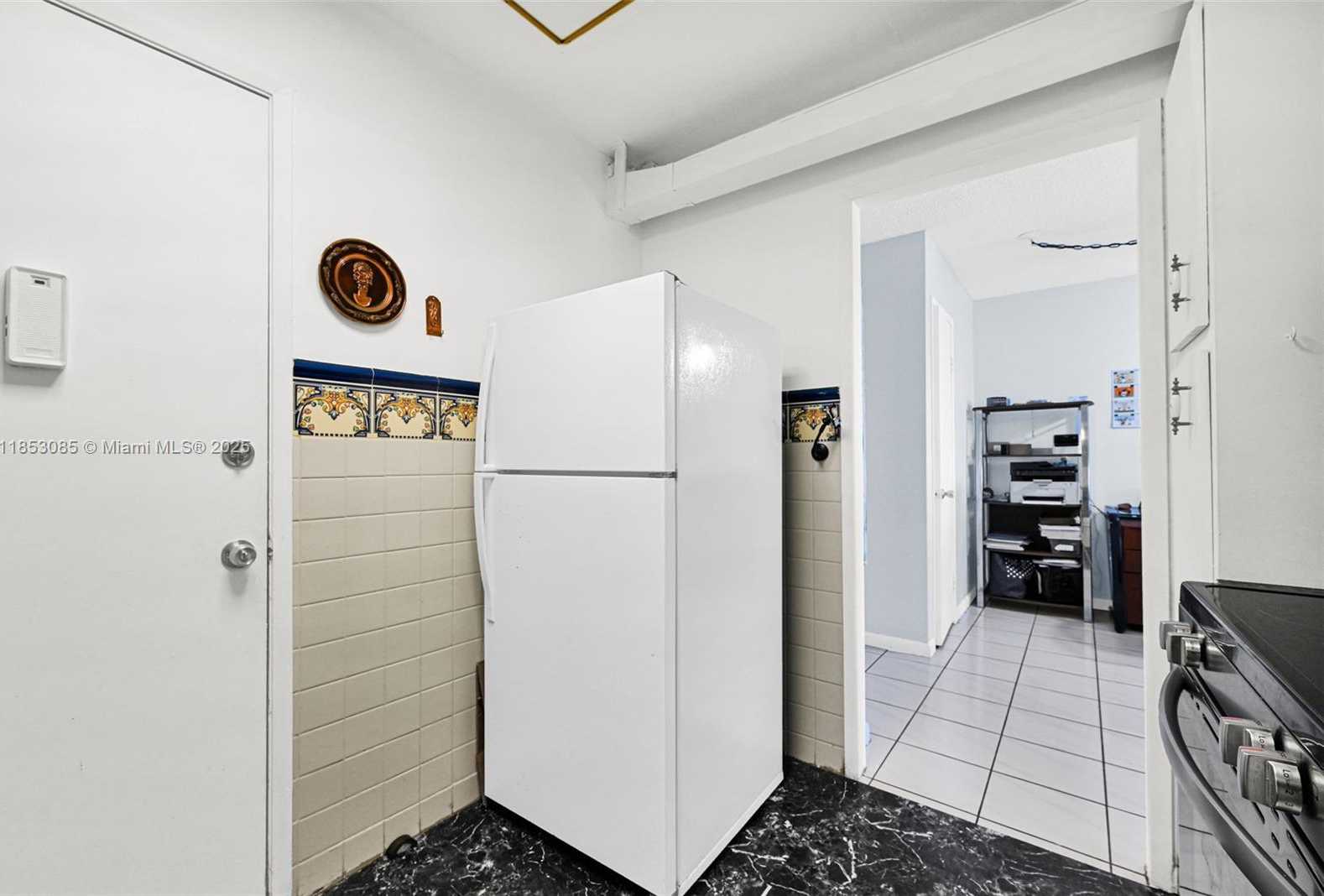 Small Image of 2841 NORTH EAST 163RD ST #710, North Miami Beach Number 7