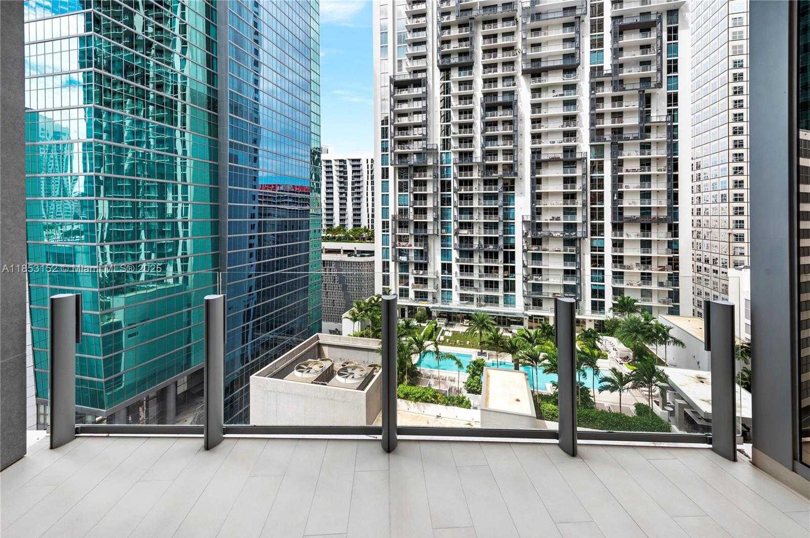 Small Image of 300 BISCAYNE BLVD WAY #1809, Miami Number 26