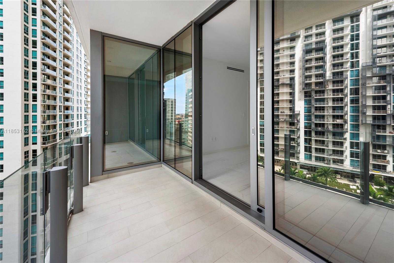 Small Image of 300 BISCAYNE BLVD WAY #1809, Miami Number 27