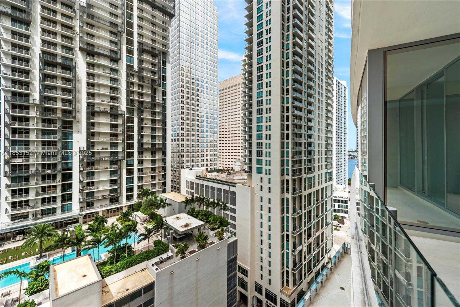 Small Image of 300 BISCAYNE BLVD WAY #1809, Miami Number 28