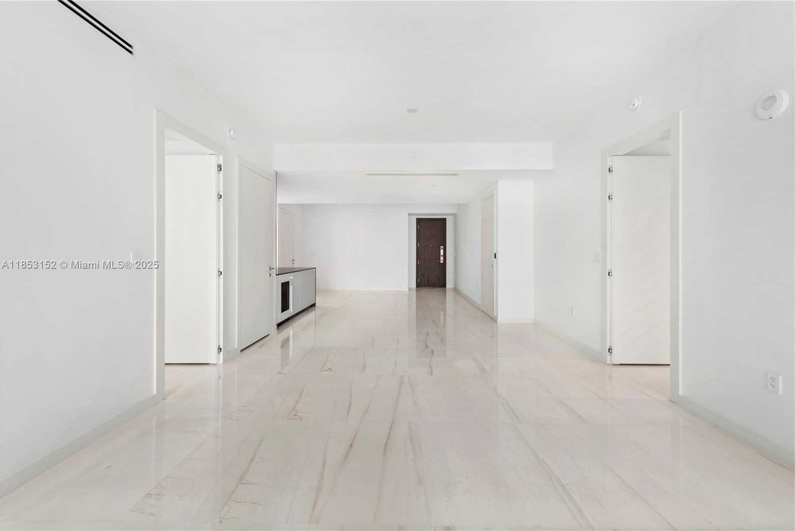 Small Image of 300 BISCAYNE BLVD WAY #1809, Miami Number 6