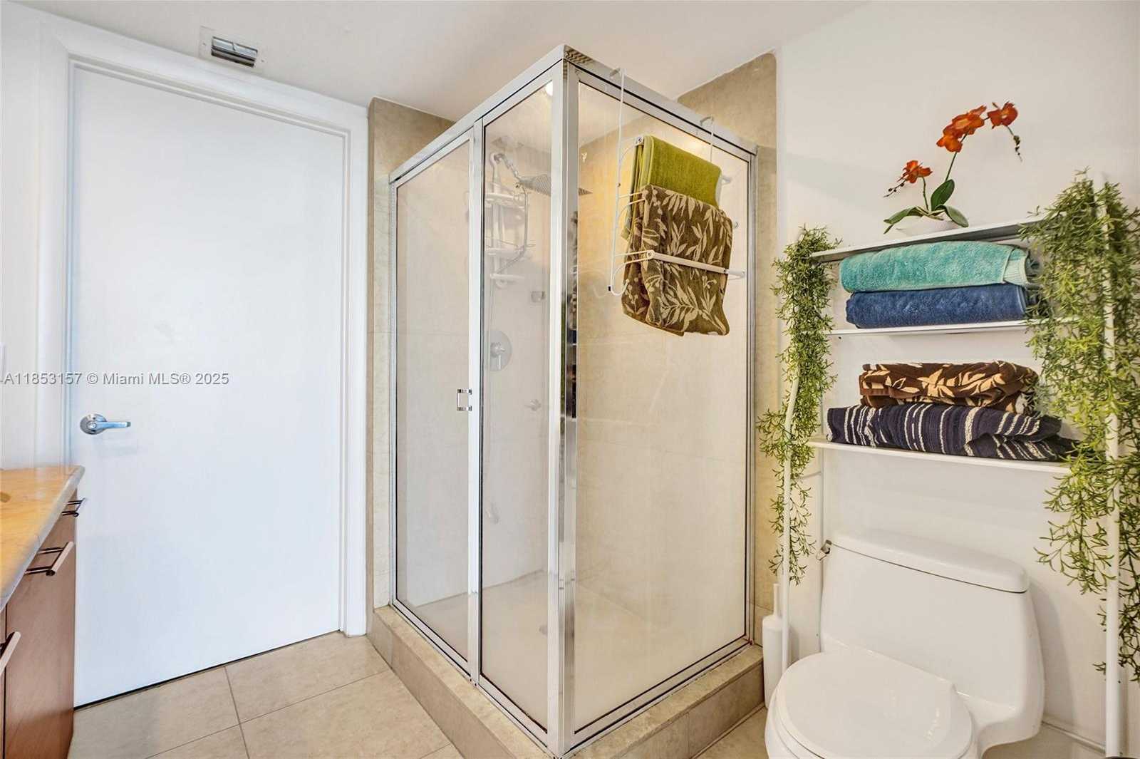 Small Image of 50 BISCAYNE BLVD #3006, Miami Number 11