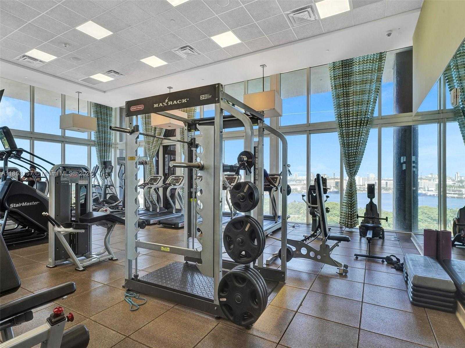 Small Image of 50 BISCAYNE BLVD #3006, Miami Number 22