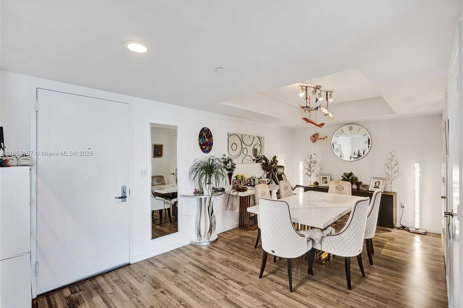 Small Image of 50 BISCAYNE BLVD #3006, Miami Number 5