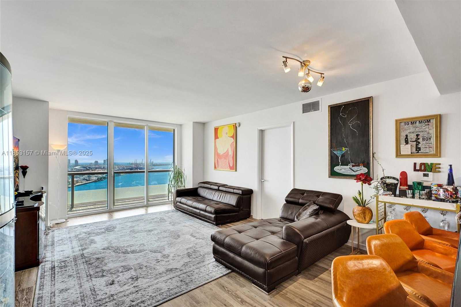 Small Image of 50 BISCAYNE BLVD #3006, Miami Number 7