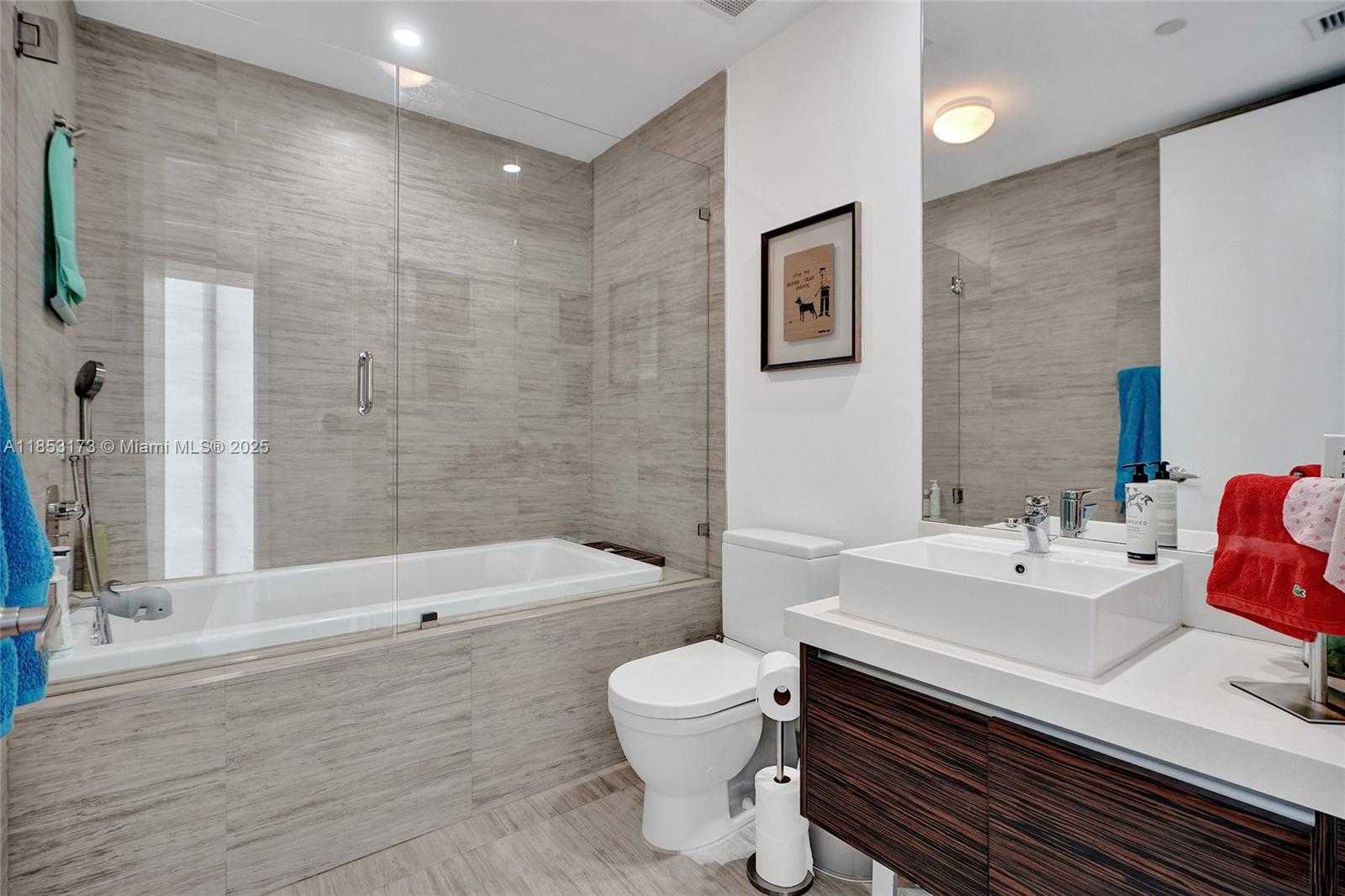 Small Image of 1100 BISCAYNE BLVD #3708, Miami Number 15