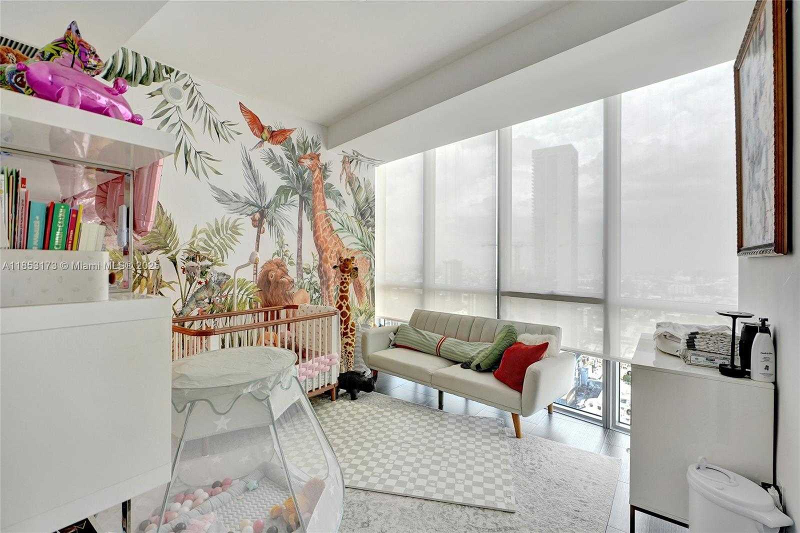 Small Image of 1100 BISCAYNE BLVD #3708, Miami Number 16