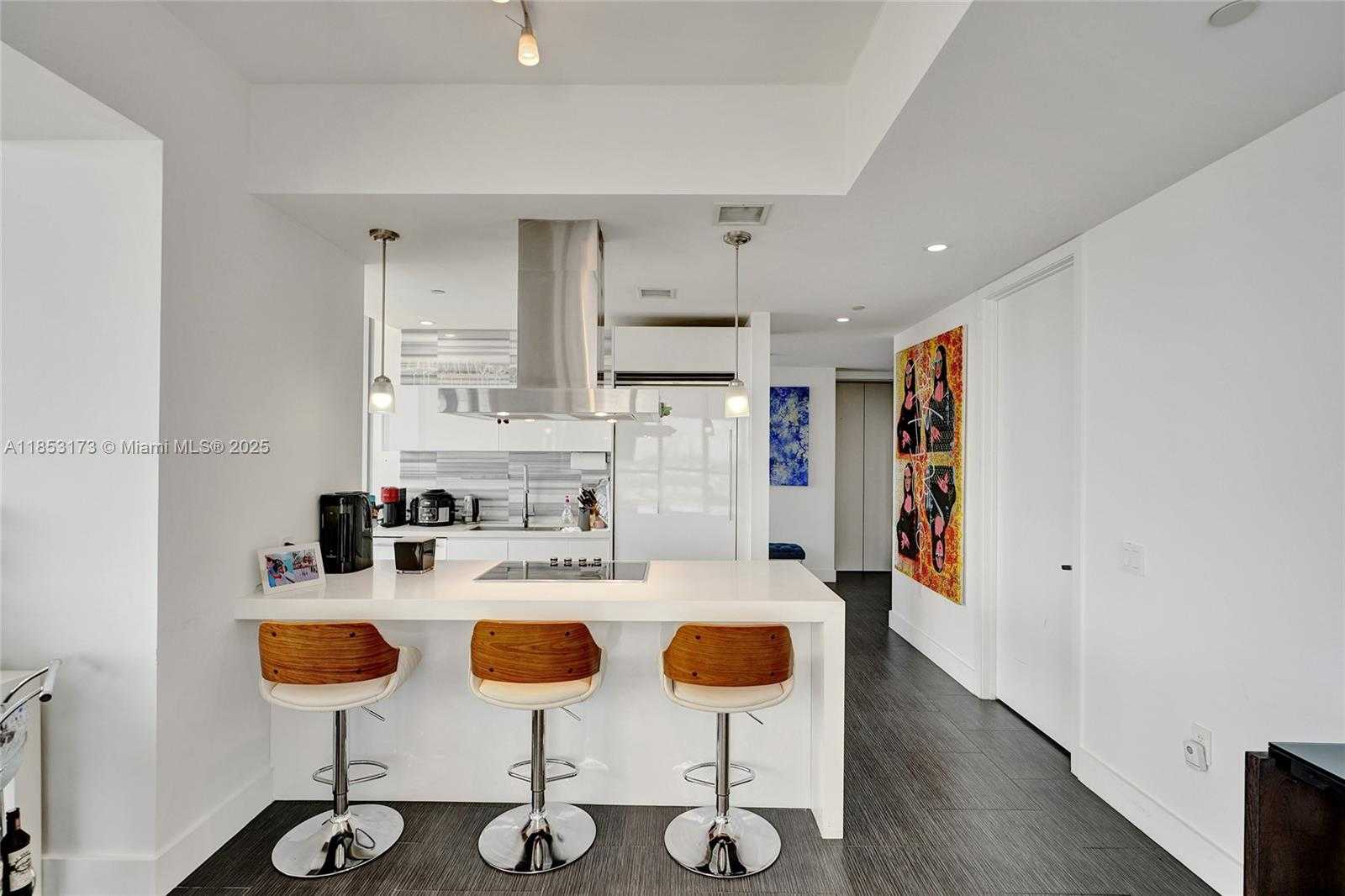 Small Image of 1100 BISCAYNE BLVD #3708, Miami Number 5