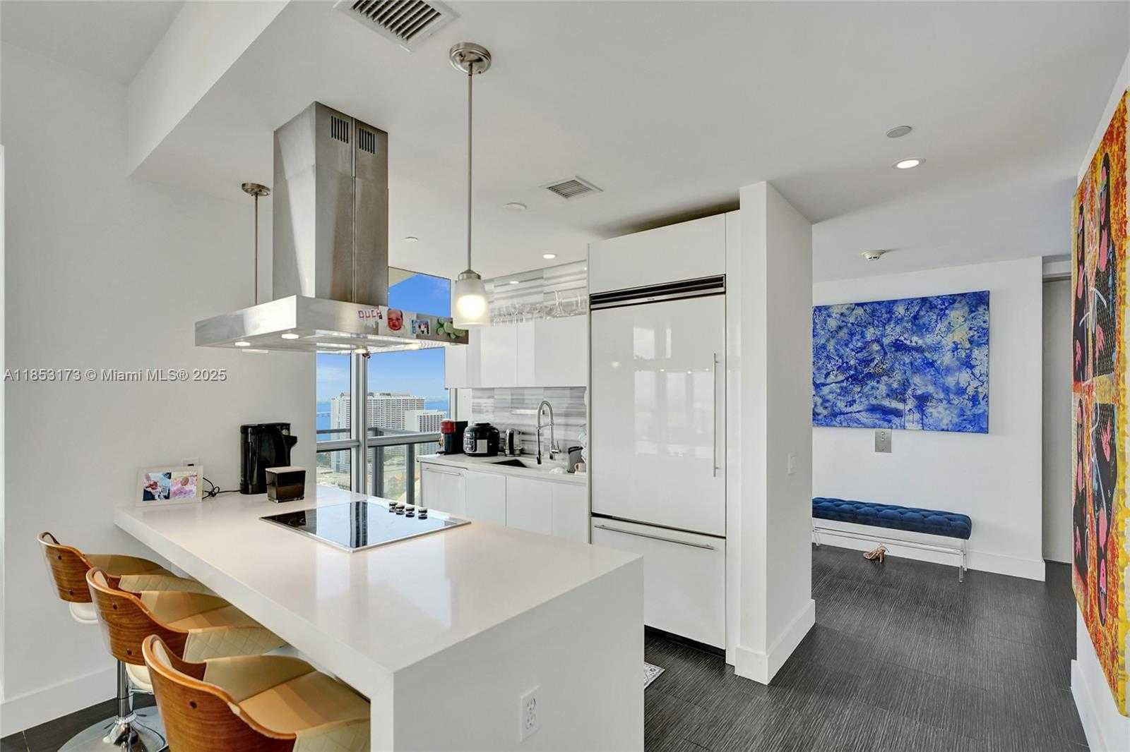 Small Image of 1100 BISCAYNE BLVD #3708, Miami Number 6