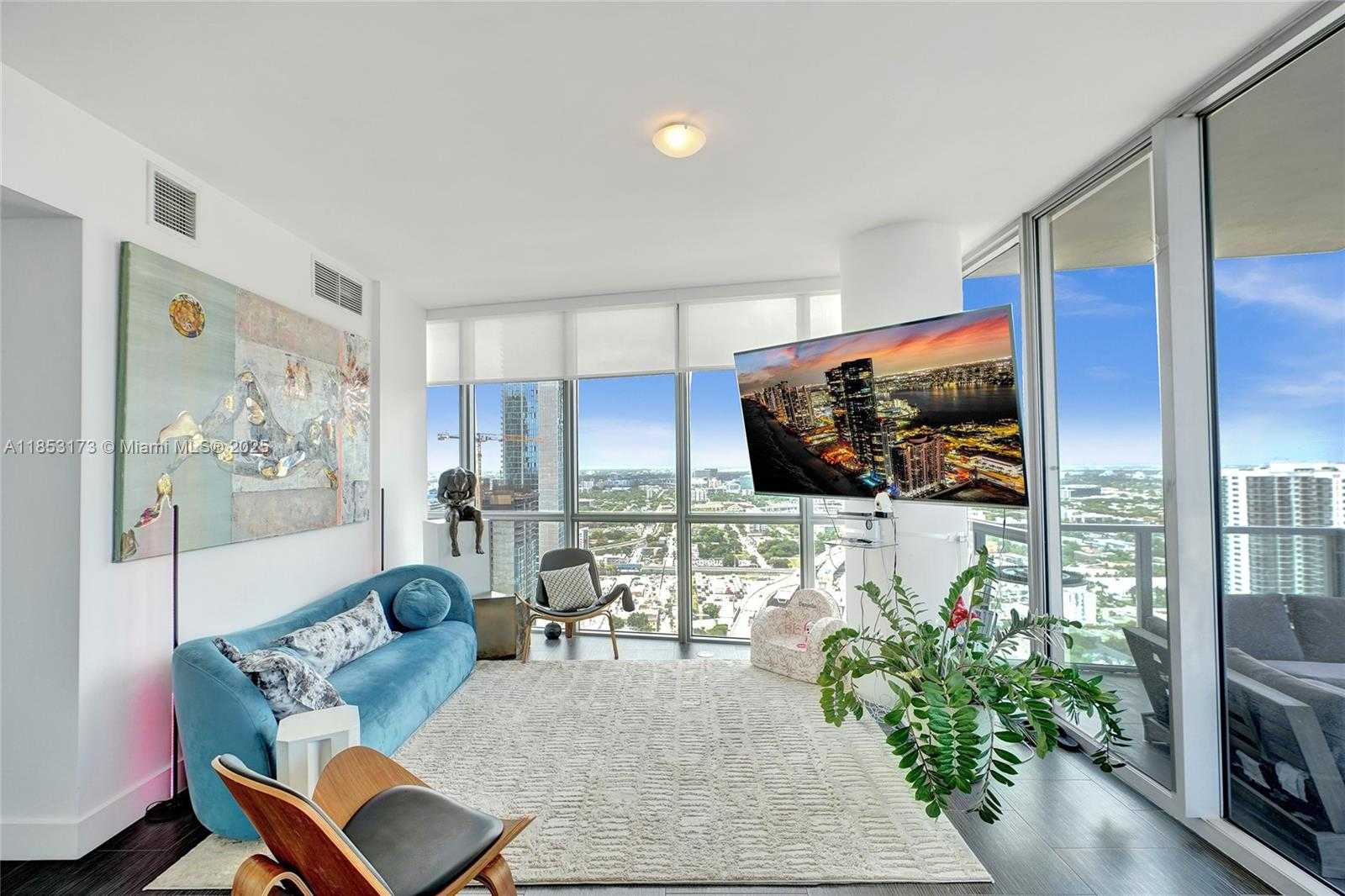 Small Image of 1100 BISCAYNE BLVD #3708, Miami Number 9