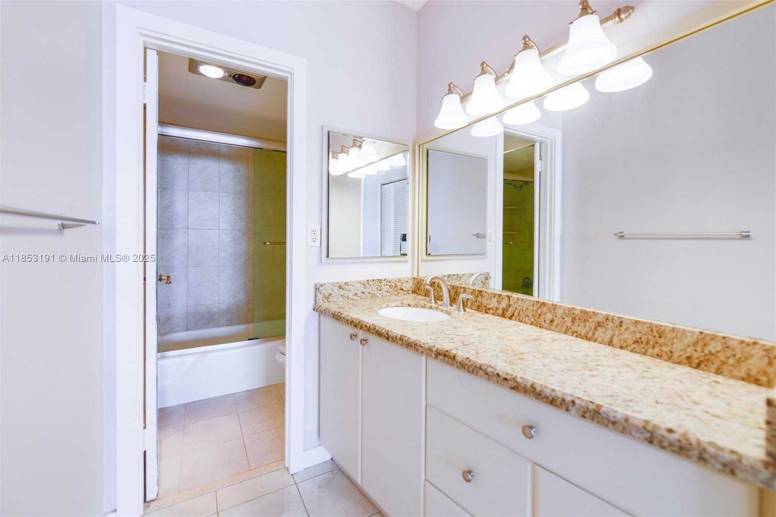Small Image of 1950 SOUTH OCEAN DR #21F, Hallandale Beach Number 19