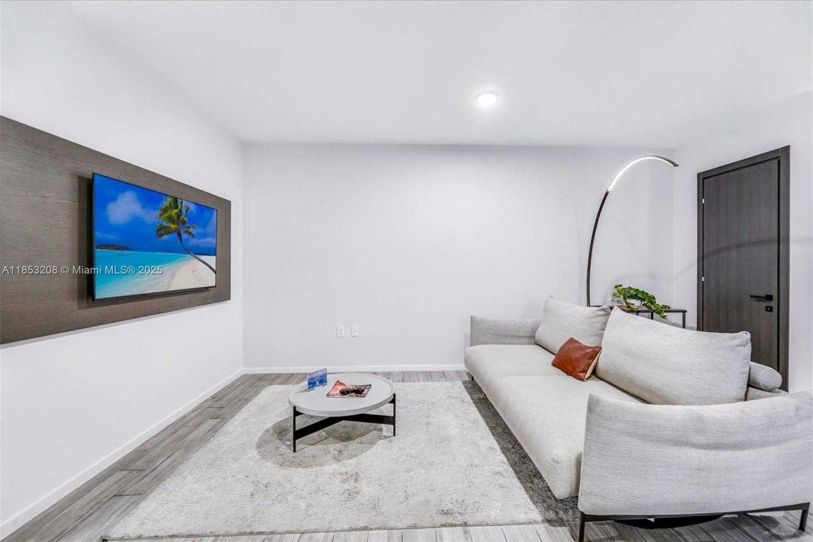 Small Image of 398 NORTH EAST 5TH STREET #1515, Miami Number 6