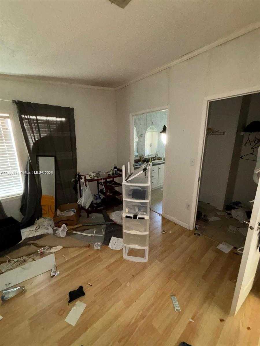 Small Image of 220 NORTH EAST 12TH AVE #37, Homestead Number 17
