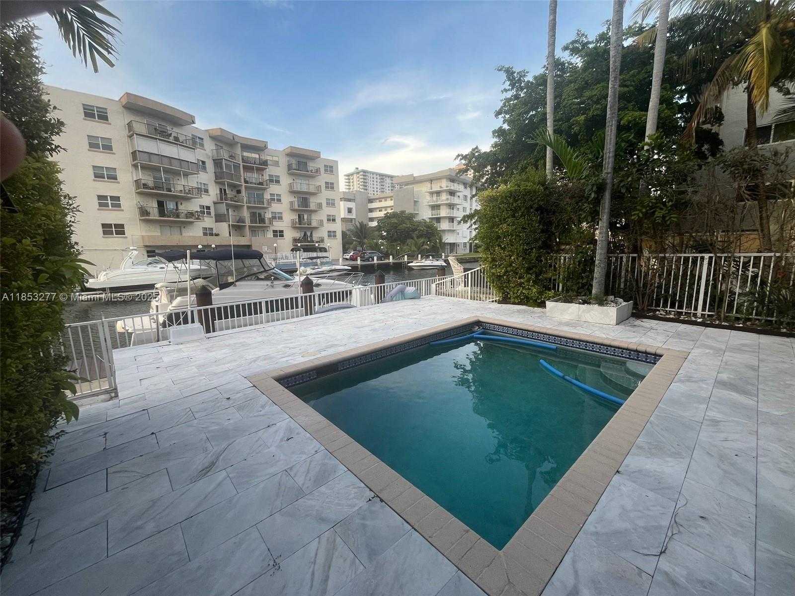 Small Image of 3915 NORTH EAST 168TH ST #3915, North Miami Beach Number 22