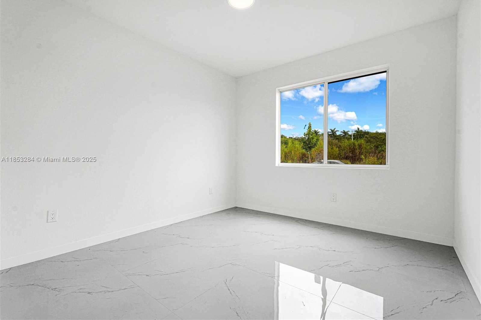 Small Image of 22479 SOUTH WEST 125 AVE #A, Miami Number 20