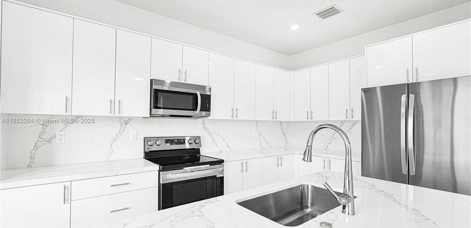 Small Image of 22479 SOUTH WEST 125 AVE #A, Miami Number 34
