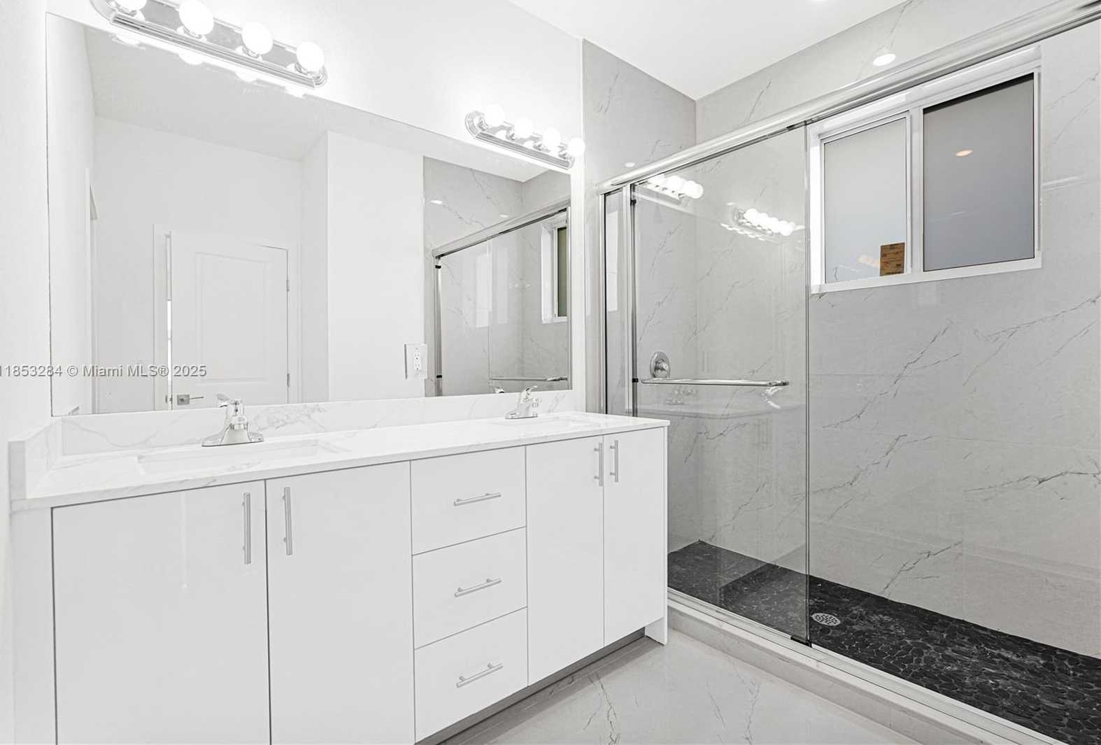 Small Image of 22479 SOUTH WEST 125 AVE #A, Miami Number 41