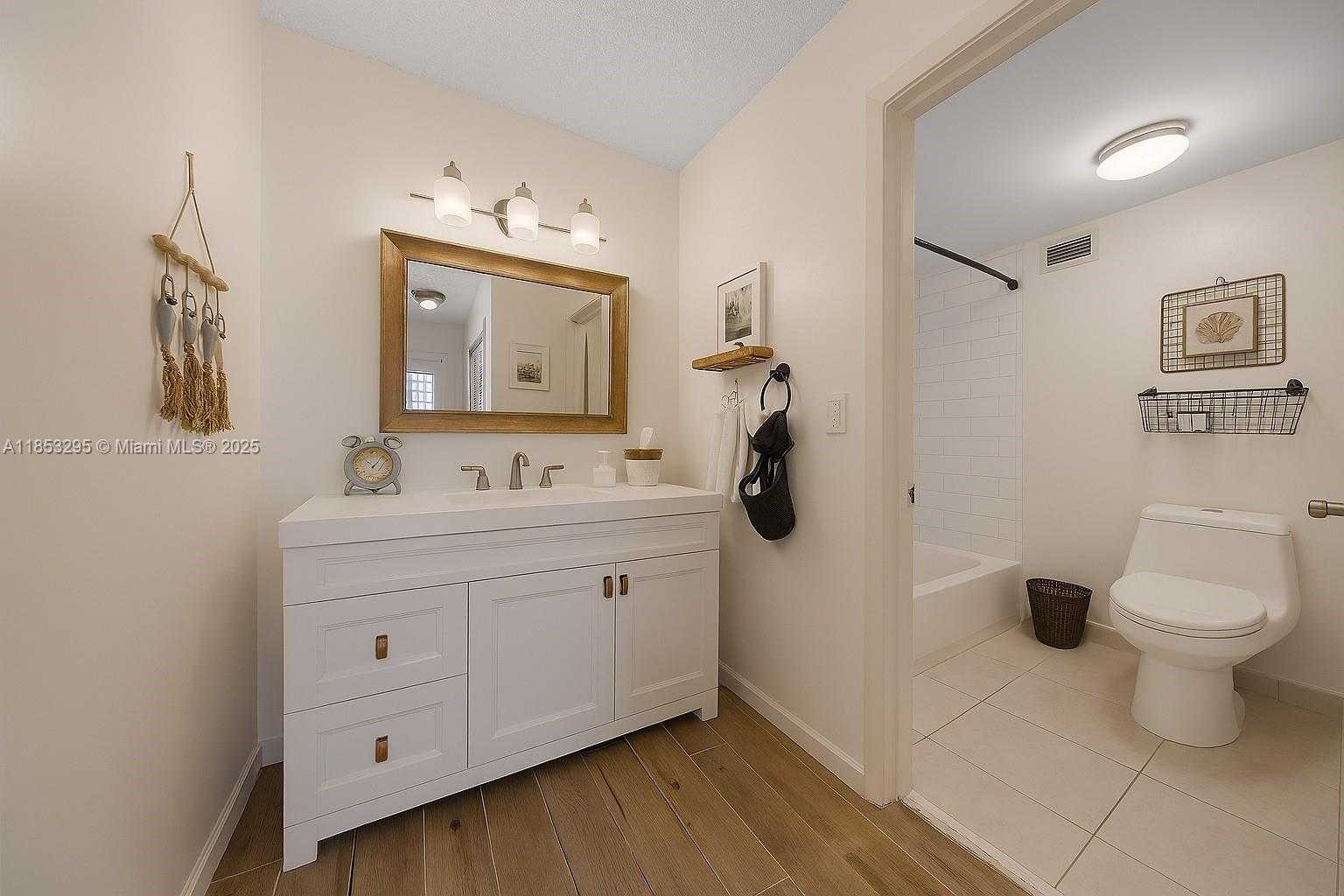Small Image of 3800 SOUTH OCEAN DR #817, Hollywood Number 17