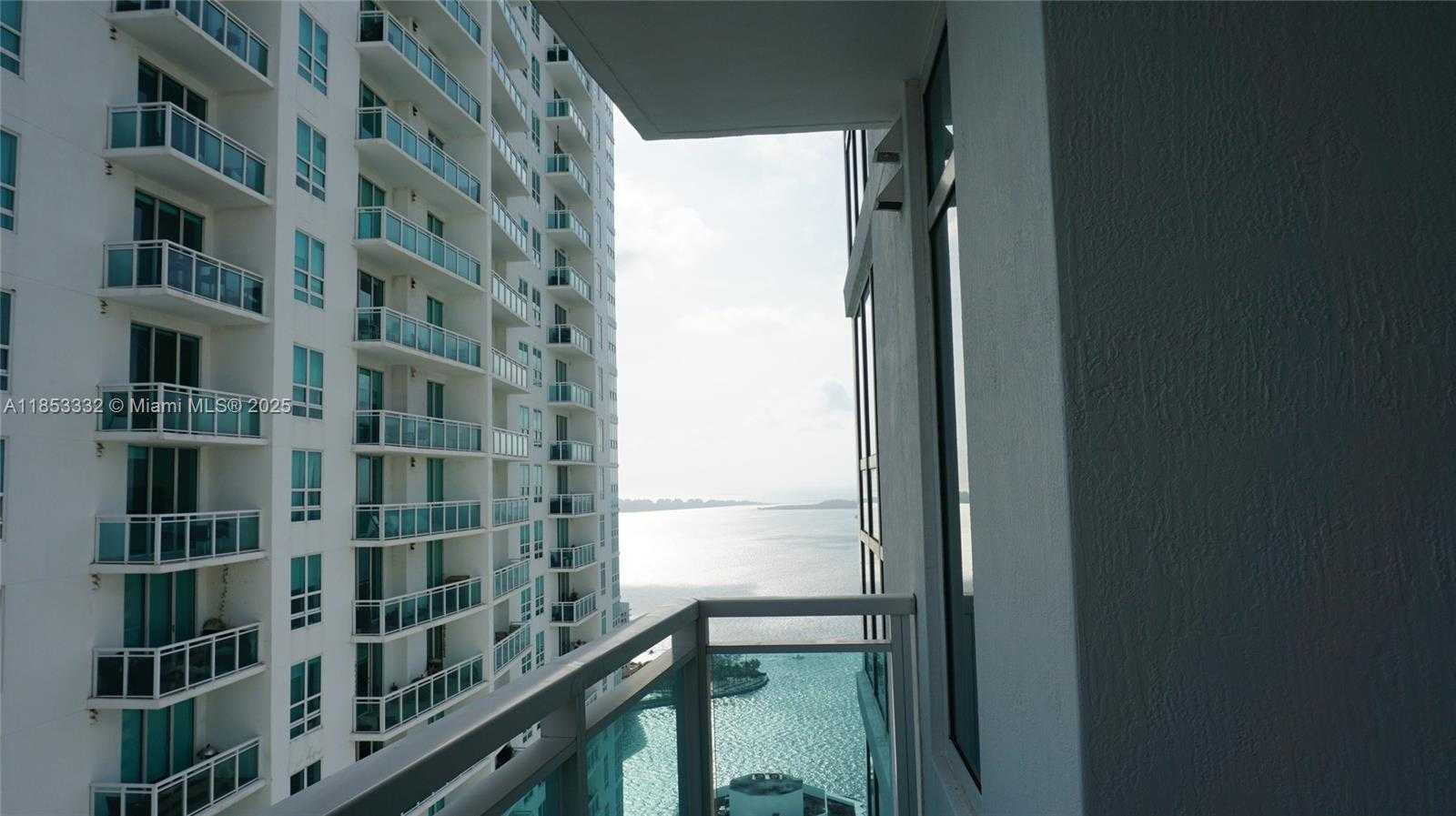 Small Image of 951 BRICKELL #4000, Miami Number 12