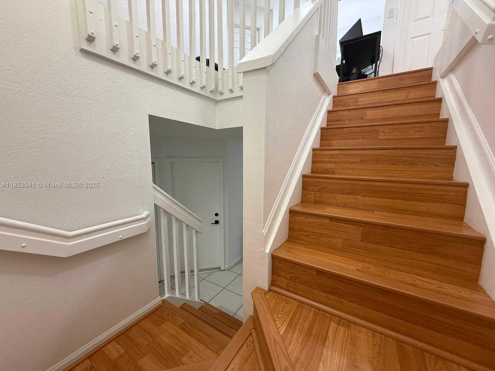 Small Image of 14064 SOUTH FOREST OAK CIR, Davie Number 20