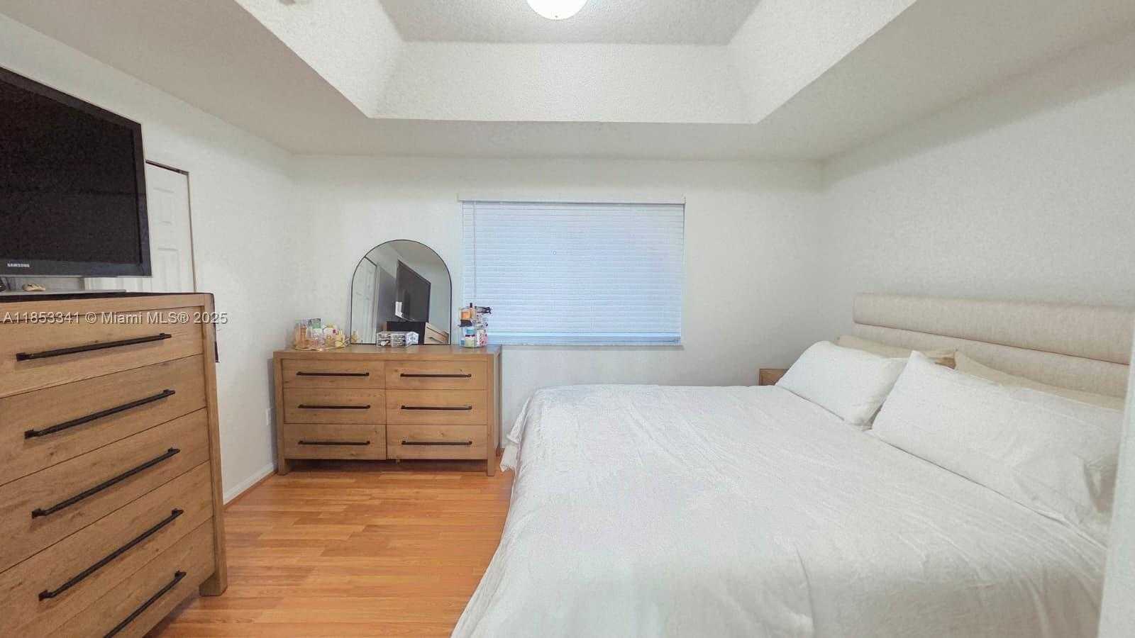 Small Image of 14064 SOUTH FOREST OAK CIR, Davie Number 25