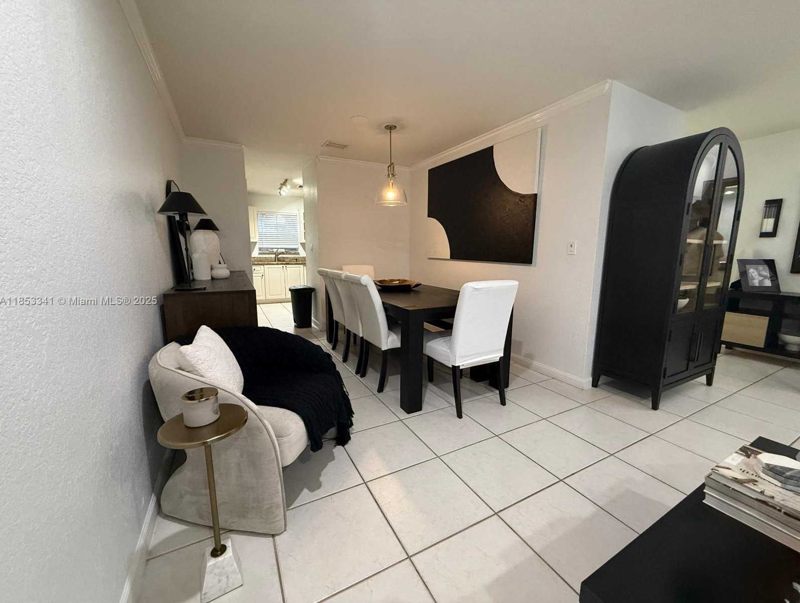 Small Image of 14064 SOUTH FOREST OAK CIR, Davie Number 5