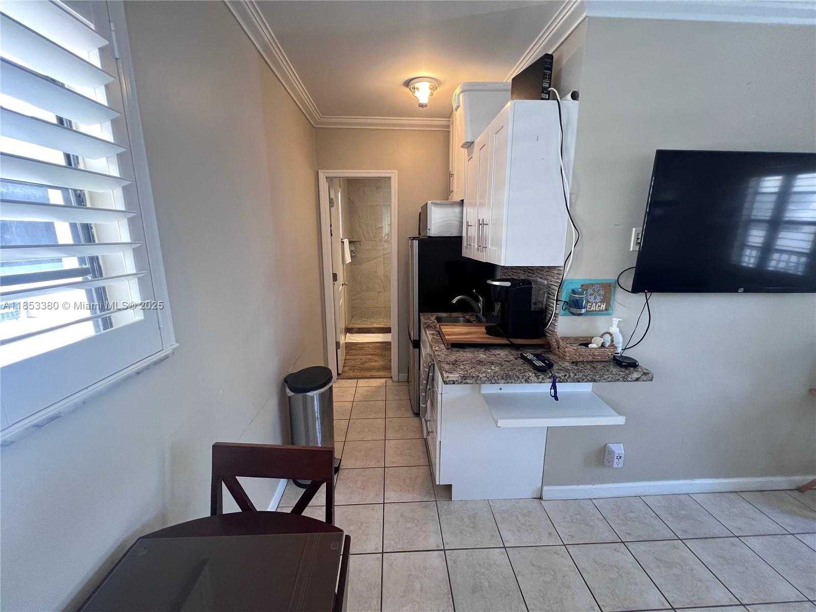 Small Image of 322 HARDING ST #B206, Hollywood Number 5
