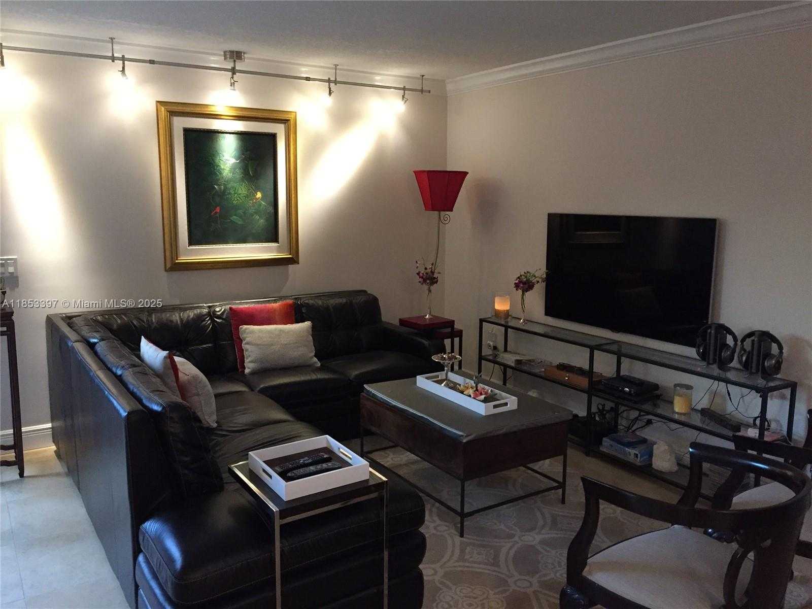 Small Image of 13253 SOUTH WEST 111 TE #3, Miami Number 31