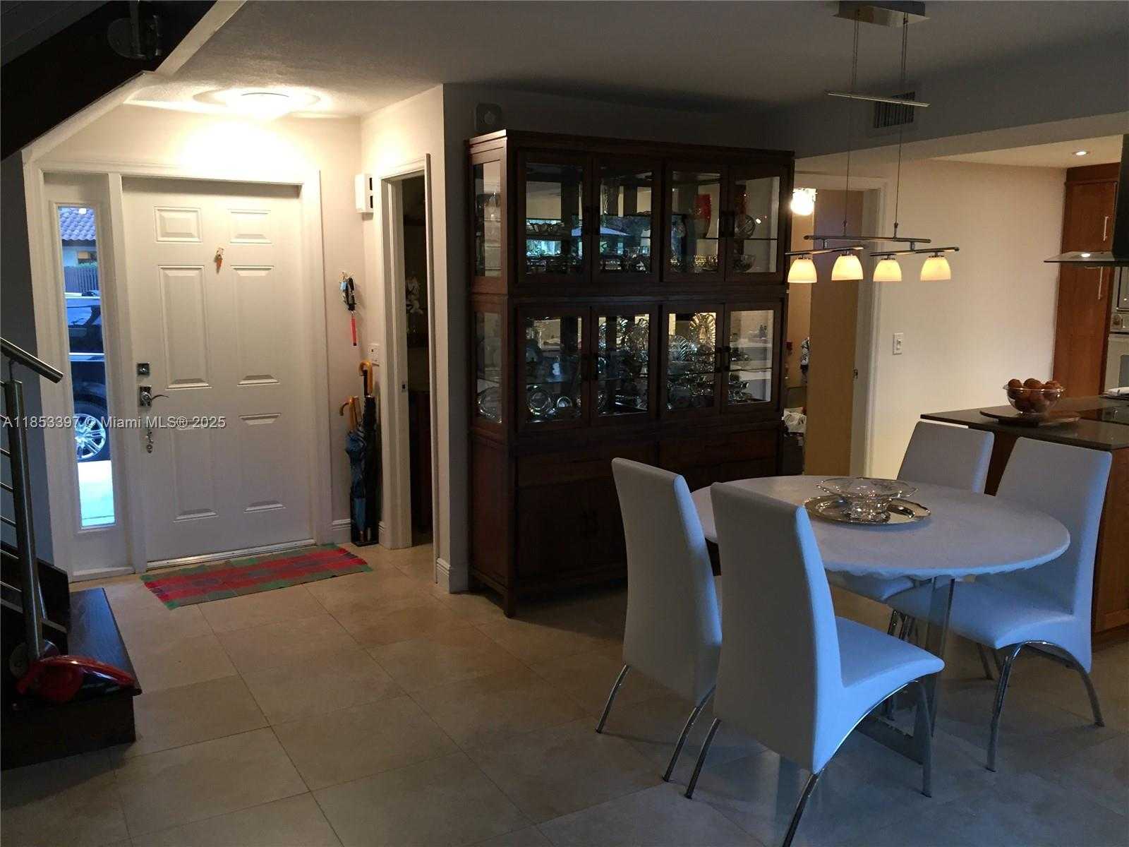 Small Image of 13253 SOUTH WEST 111 TE #3, Miami Number 32