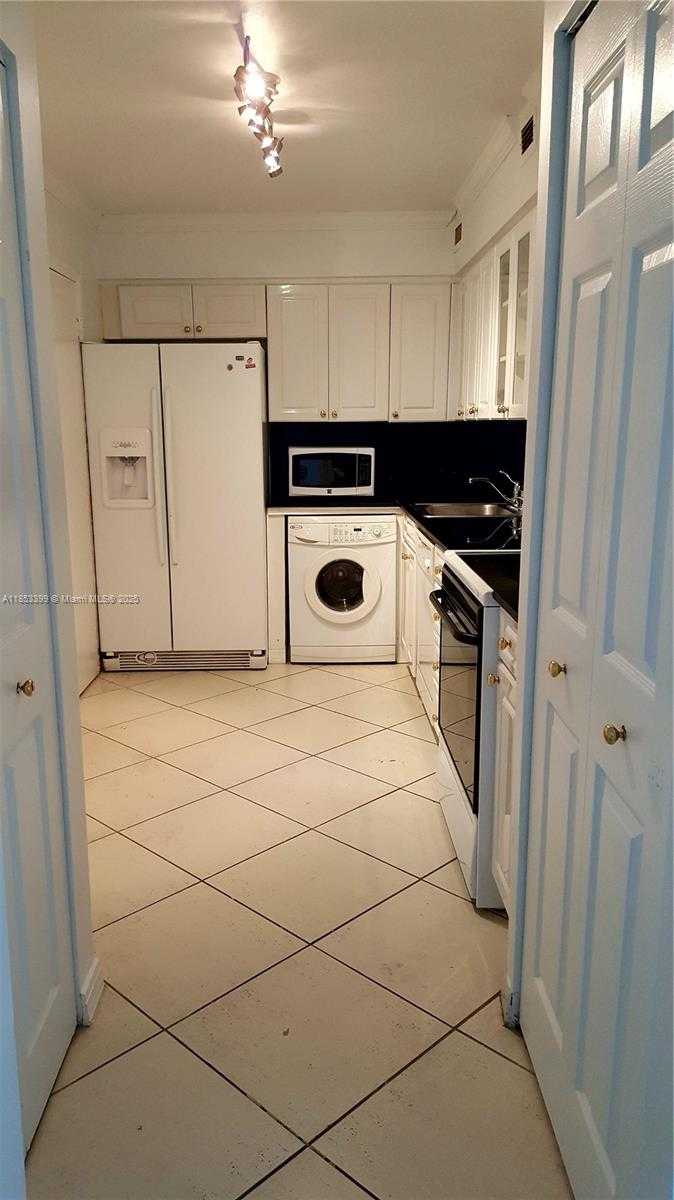 Small Image of 6770 INDIAN CREEK DR #5T, Miami Beach Number 6