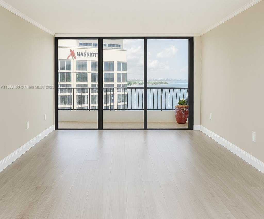 Small Image of 555 15TH ST #32D, Miami Number 12